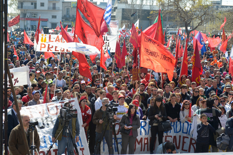 Marcha del PIT-CNT | Foto: Santiago Mazzarovich/adhocFotos (Archivo, 2015)