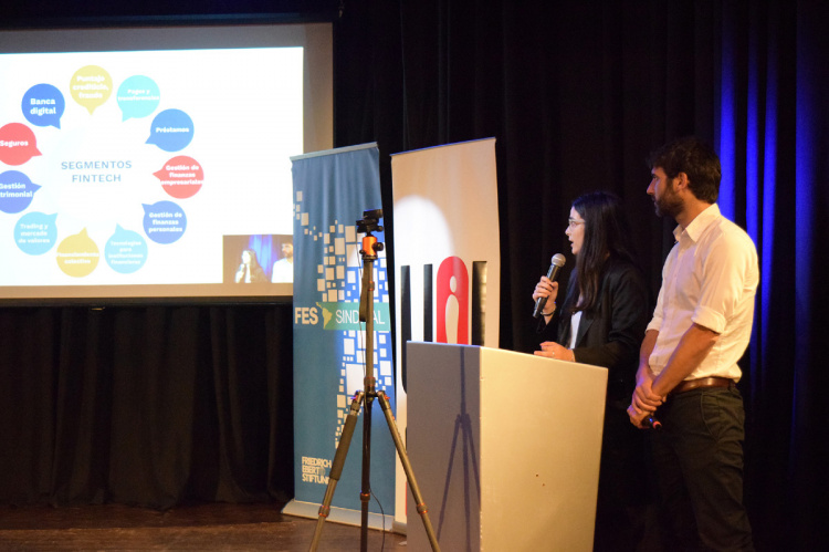 Natalia Otero y Aníbal Peluffo, de la CTA de AEBU, esta mañana en Sala Camacuá | Fotos: Santiago Gómez