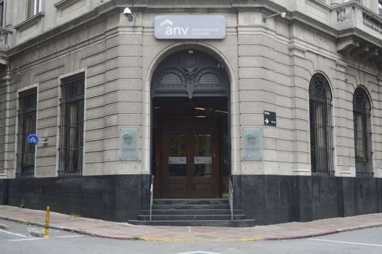 Casa Central de la Agencia Nacional de Vivienda | Foto: anv.gub.uy
