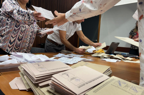 Escrutinio de votos | Fotos: Javier Pérez Seveso