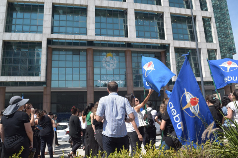 Movilización del pasado martes frente a Torre Ejecutiva | Foto: Ignacio Álvarez Vigna